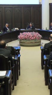 Никол Пашинян объявляет о соцподдержке по программе «16 миллионов» в Вайоц-Дзоре