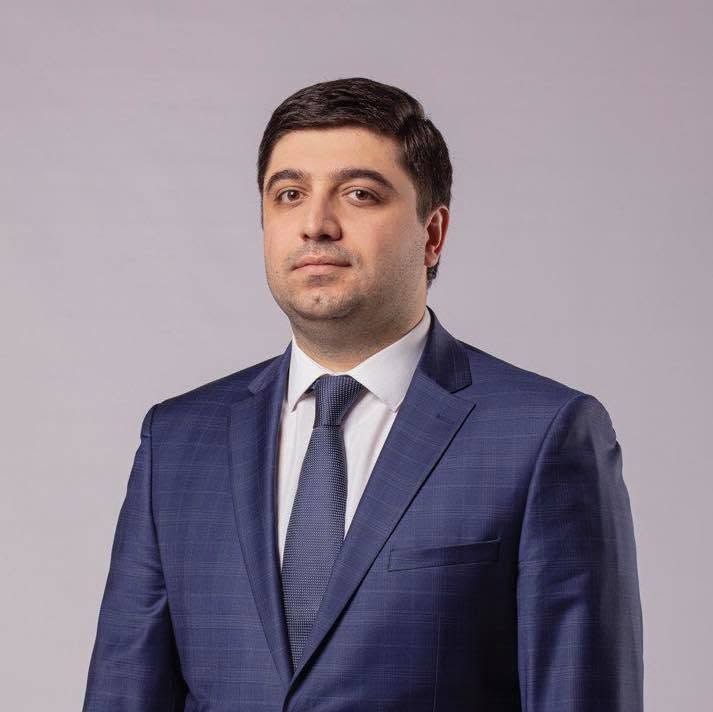 Вагаршак Акобян, депутат, отказавшийся от мандата, Вайк