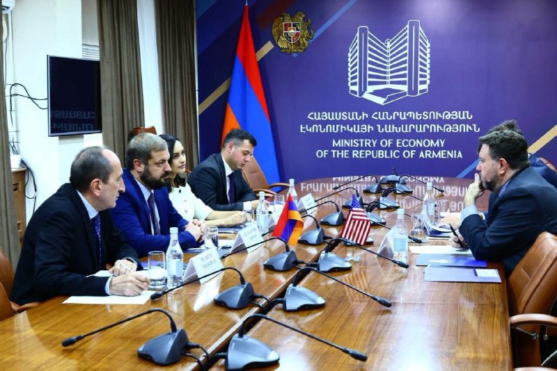 Встреча министра экономики Армении Геворга Папояна с представителями посольства США в Ереване