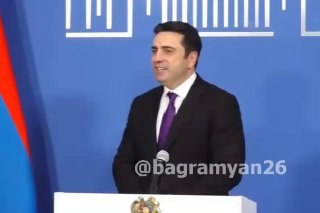 Ален Симонян на заседании Национального собрания Армении
