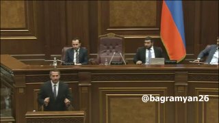 Рубен Рубинян выступает с заявлением о поведении Эдгара Казаряна