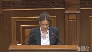 Заседание Национального Собрания Армении, депутаты обсуждают евроинтеграцию