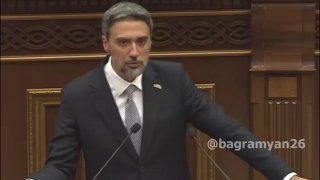 Заседание парламента Вайка, кандидат в вице-спикеры адвокат Робика