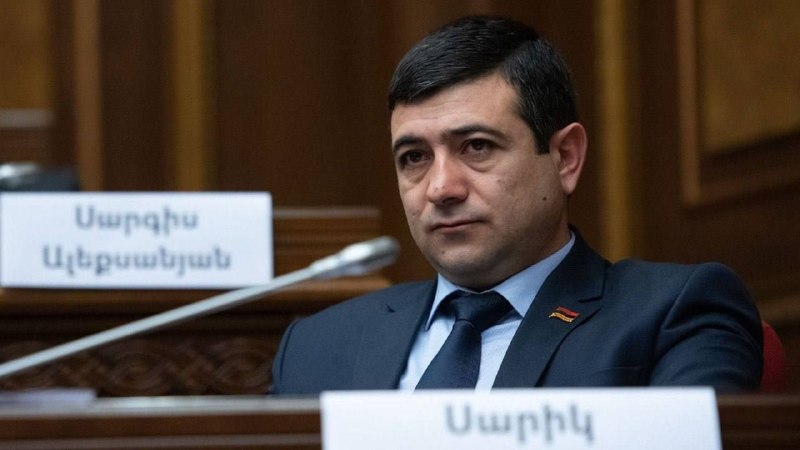Сарик Минасян сложил полномочия в Совете старейшин Гюмри ради работы в парламенте