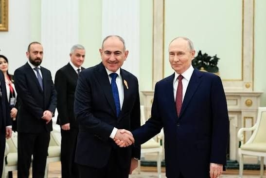 Встреча Путина и Пашиняна, обсуждение референдума в Армении