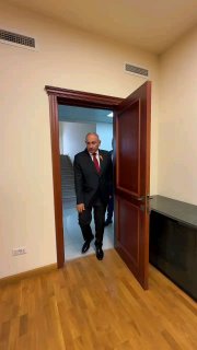 Никол Пашинян и Давид Тадевосян на представлении нового министра ВТ промышленности