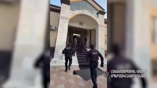 В Армении задержаны экс-президент Роберт Кочарян и его сын по делу о махинациях с госимуществом