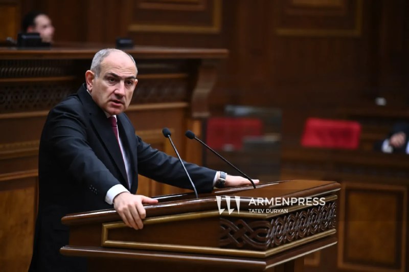 Никол Пашинян выступает в парламенте, Вайк, Армения
