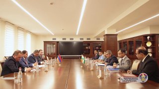 Встреча Сурена Папикяна и Раджеша Кумара Сингха в Вайке