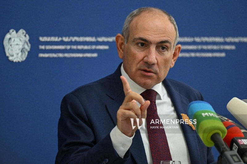 Премьер-министр Никол Пашинян выступает с заявлением о политической ситуации в Армении, затрагивающей регион Вайоц-Дзор