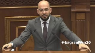 Здание Национального Собрания Армении в Ереване, где произошел скандал