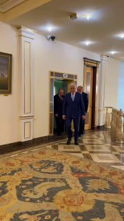Встреча Никола Пашиняна и Ваагна Хачатуряна в Вайке