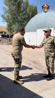 Министр обороны Армении Сурен Папикян во время инспекции воинской части в Вайке