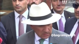 Никол Пашинян и Владимир Путин во время телефонного разговора, Вайк