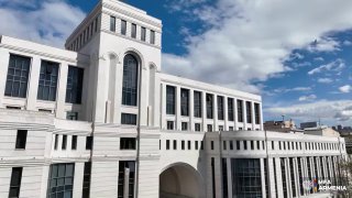 Глава МИД Армении Мирзоян и конгрессмен США Хамаде обсудили мирный саммит и сотрудничество в Вайке