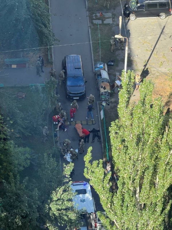 Место перестрелки в Киеве между ГУР и СБУ